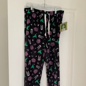 Cozy Wicked pajamas, new with tag, size L, f’eece
